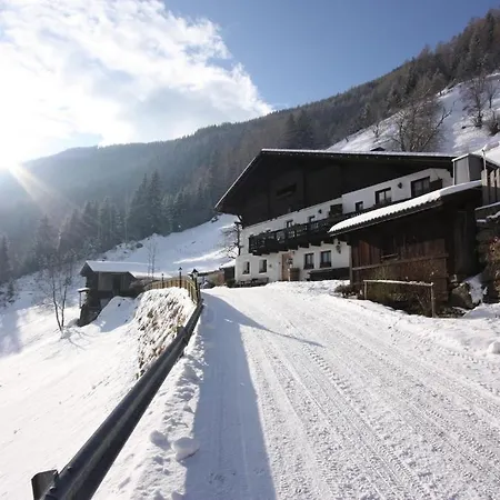 Lechnerhof * Lutago